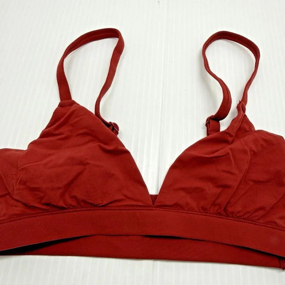 SKIMS Fits Everyone Red Triangle Bralette Wireles Stretch Lounge Bra Minimalist - Picture 3 of 6
